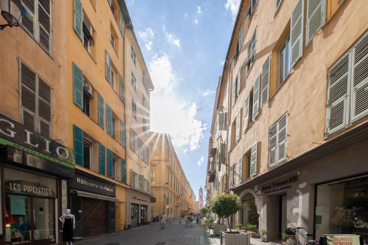 Spacious And Bright Flat Close To The Beach : Heart Of Old Nice Bagian luar foto